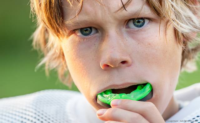 Individueller Gebissschutz schützt Zähne und Kiefer bei Risiko-Sportarten